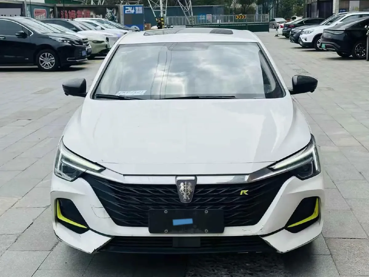 2020 Roewe i6 MAX 1.5T 169HP L4 AMT PHEV,autocango,china used car exporter,china ev exporter,chinese used car exporter,chinese used ev exporter