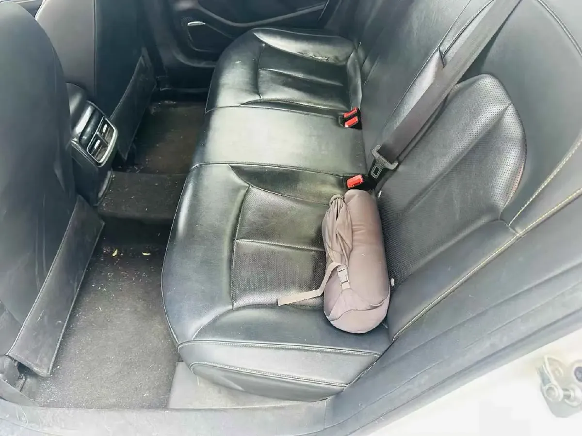 2020 Roewe i6 MAX 1.5T 169HP L4 AMT PHEV,autocango,china used car exporter,china ev exporter,chinese used car exporter,chinese used ev exporter