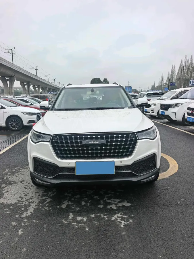 2017 Zotye T700 1.8T 177HP L4 6DCT,autocango,china used car exporter,china ev exporter,chinese used car exporter,chinese used ev exporter
