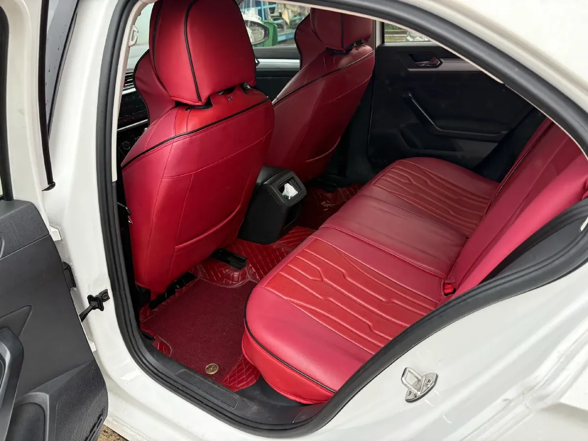 2019 Volkswagen T-Cross 1.4T 150HP L4 7DCT,autocango,china used car exporter,china ev exporter,chinese used car exporter,chinese used ev exporter