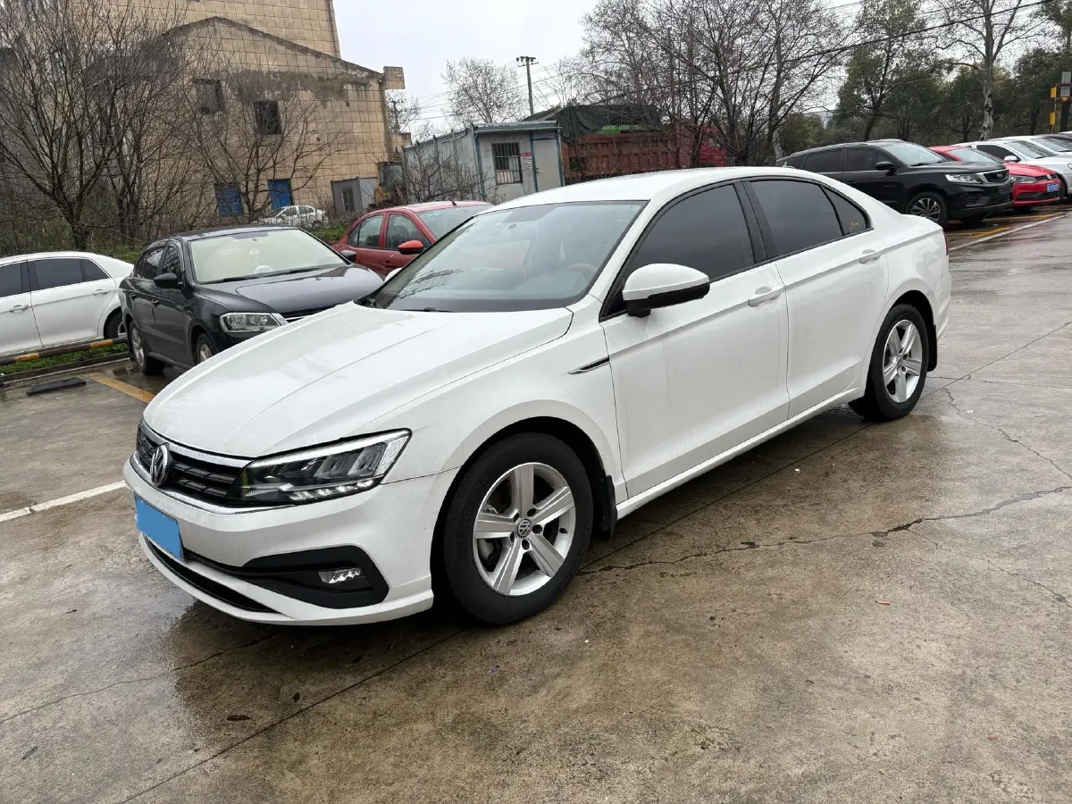 2019 Volkswagen T-Cross 1.4T 150HP L4 7DCT,autocango,china used car exporter,china ev exporter,chinese used car exporter,chinese used ev exporter