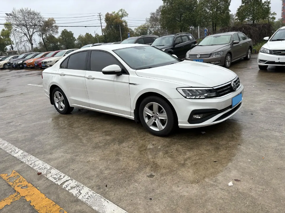 2019 Volkswagen T-Cross 1.4T 150HP L4 7DCT,autocango,china used car exporter,china ev exporter,chinese used car exporter,chinese used ev exporter
