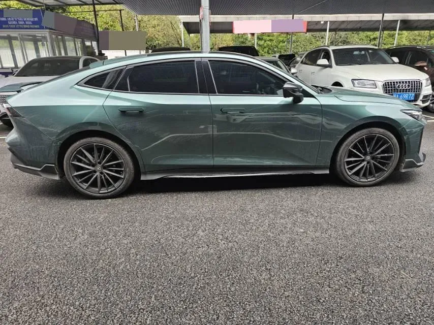 2024 ChangAn UNI-V 1.5T 188HP L4 7DCT,autocango,china used car exporter,china ev exporter,chinese used car exporter,chinese used ev exporter