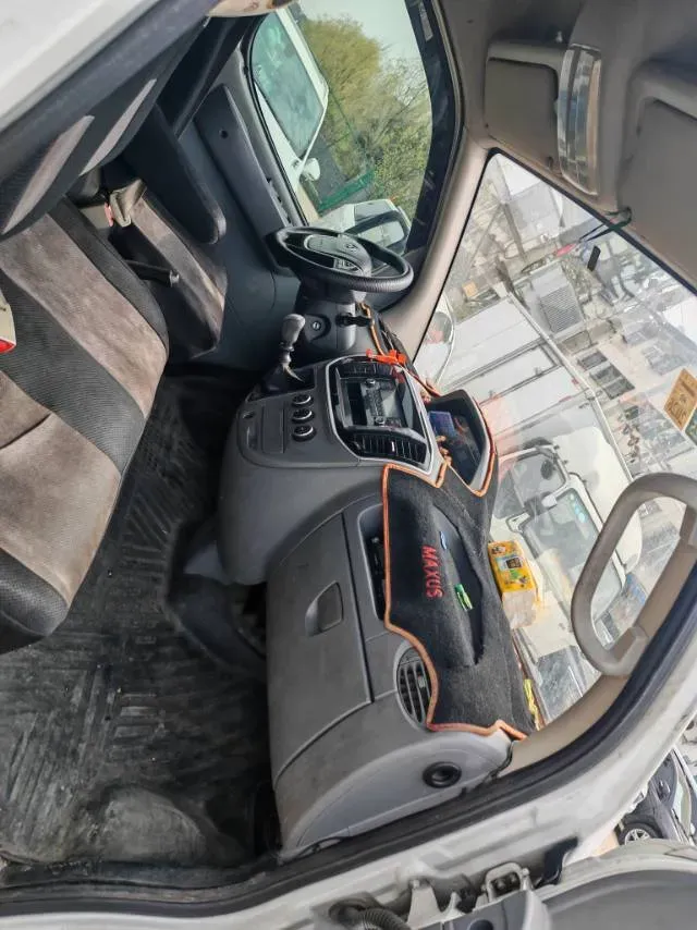 2013 MAXUS XinTu V80 2.5T 136HP L4 5MT,autocango,china used car exporter,china ev exporter,chinese used car exporter,chinese used ev exporter