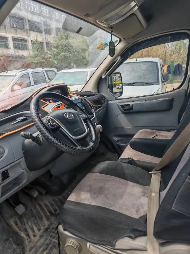 2013 MAXUS XinTu V80 2.5T 136HP L4 5MT,autocango,china used car exporter,china ev exporter,chinese used car exporter,chinese used ev exporter