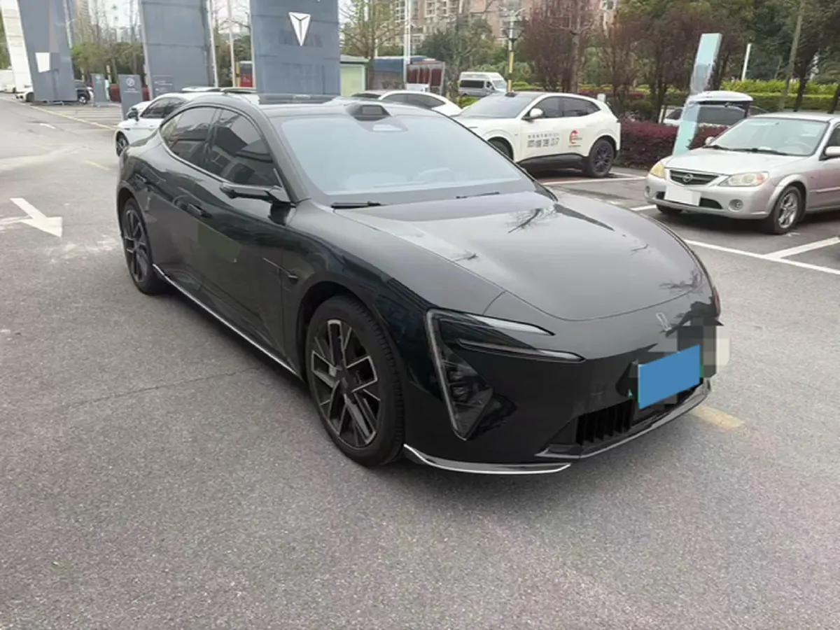 2025 Avatr 06 BEV,autocango,china used car exporter,china ev exporter,chinese used car exporter,chinese used ev exporter