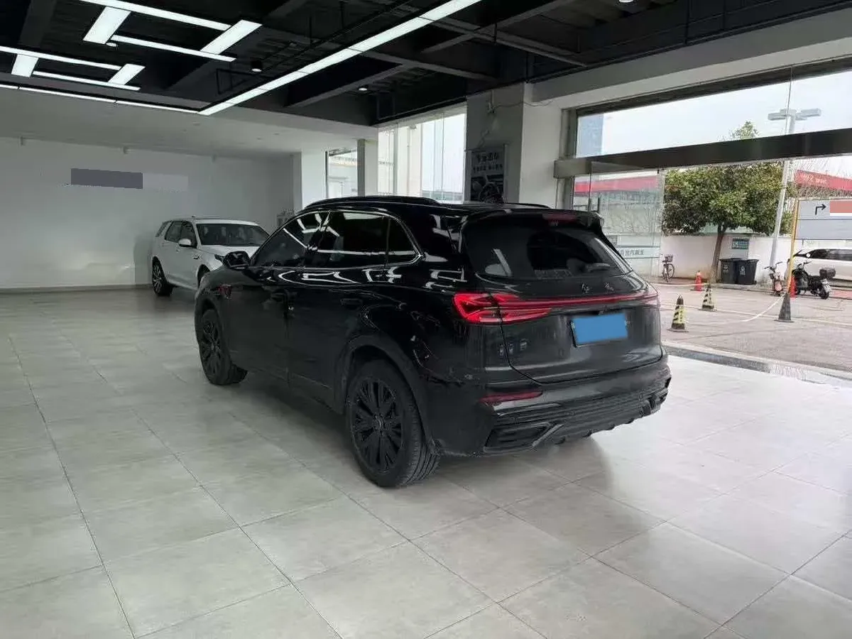 2025 HongQi HS5 2.0T 252HP L4 8AT,autocango,china used car exporter,china ev exporter,chinese used car exporter,chinese used ev exporter