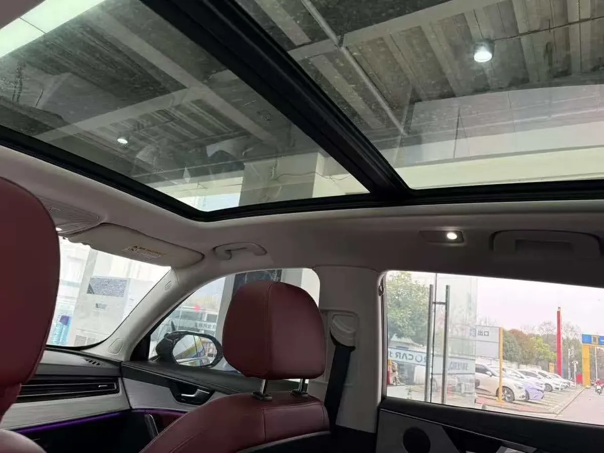 2025 HongQi HS5 2.0T 252HP L4 8AT,autocango,china used car exporter,china ev exporter,chinese used car exporter,chinese used ev exporter