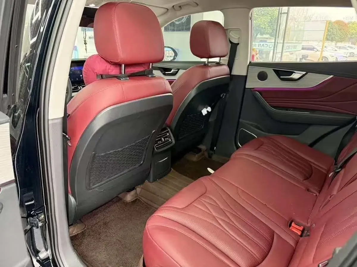 2025 HongQi HS5 2.0T 252HP L4 8AT,autocango,china used car exporter,china ev exporter,chinese used car exporter,chinese used ev exporter