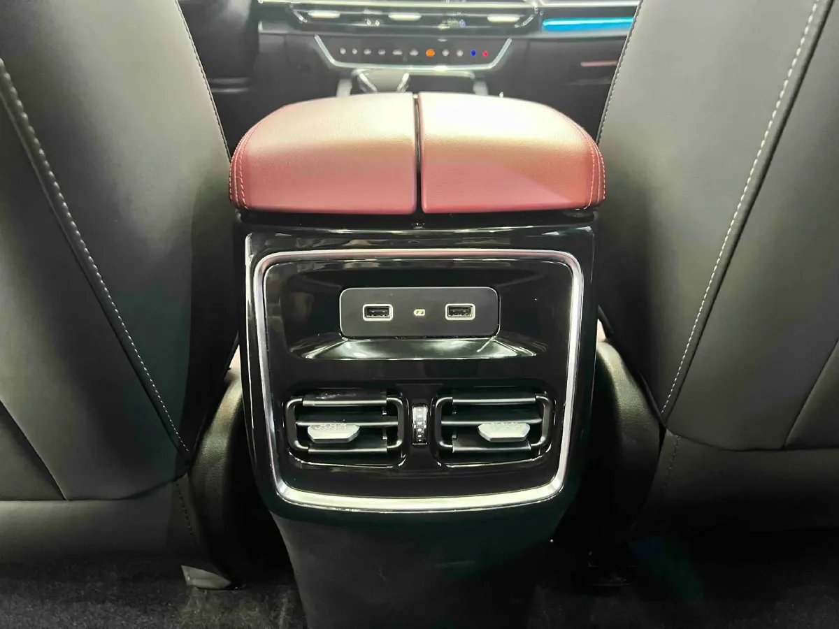 2023 Jetour X70 Plus 1.5T 156HP L4 6DCT,autocango,china used car exporter,china ev exporter,chinese used car exporter,chinese used ev exporter