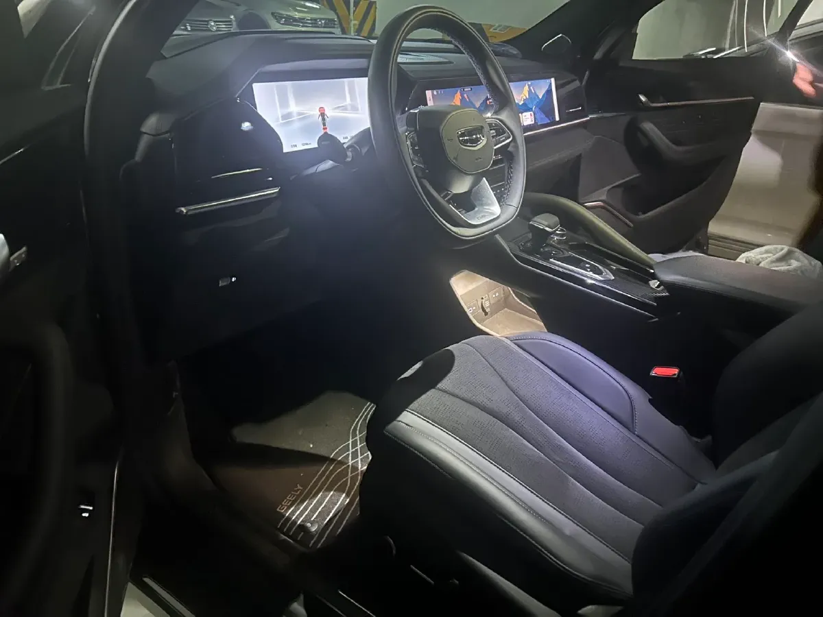 2024 Geely Monjaro 2.0T 238HP L4 8AT,autocango,china used car exporter,china ev exporter,chinese used car exporter,chinese used ev exporter