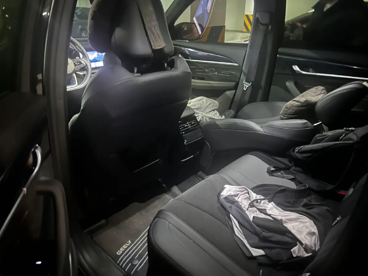 2024 Geely Monjaro 2.0T 238HP L4 8AT,autocango,china used car exporter,china ev exporter,chinese used car exporter,chinese used ev exporter