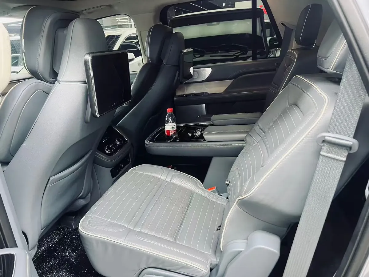 2020 Lincoln Navigator 3.5T 388HP V6 10AT,autocango,china used car exporter,china ev exporter,chinese used car exporter,chinese used ev exporter