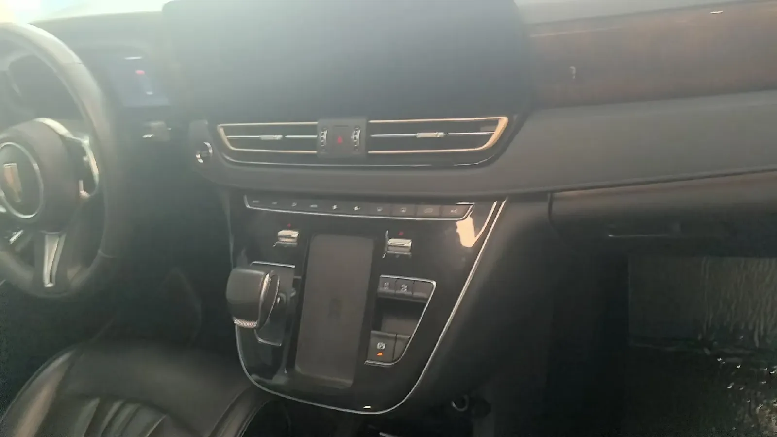 2023 HongQi HQ9 2.0T 252HP L4 8AT,autocango,china used car exporter,china ev exporter,chinese used car exporter,chinese used ev exporter