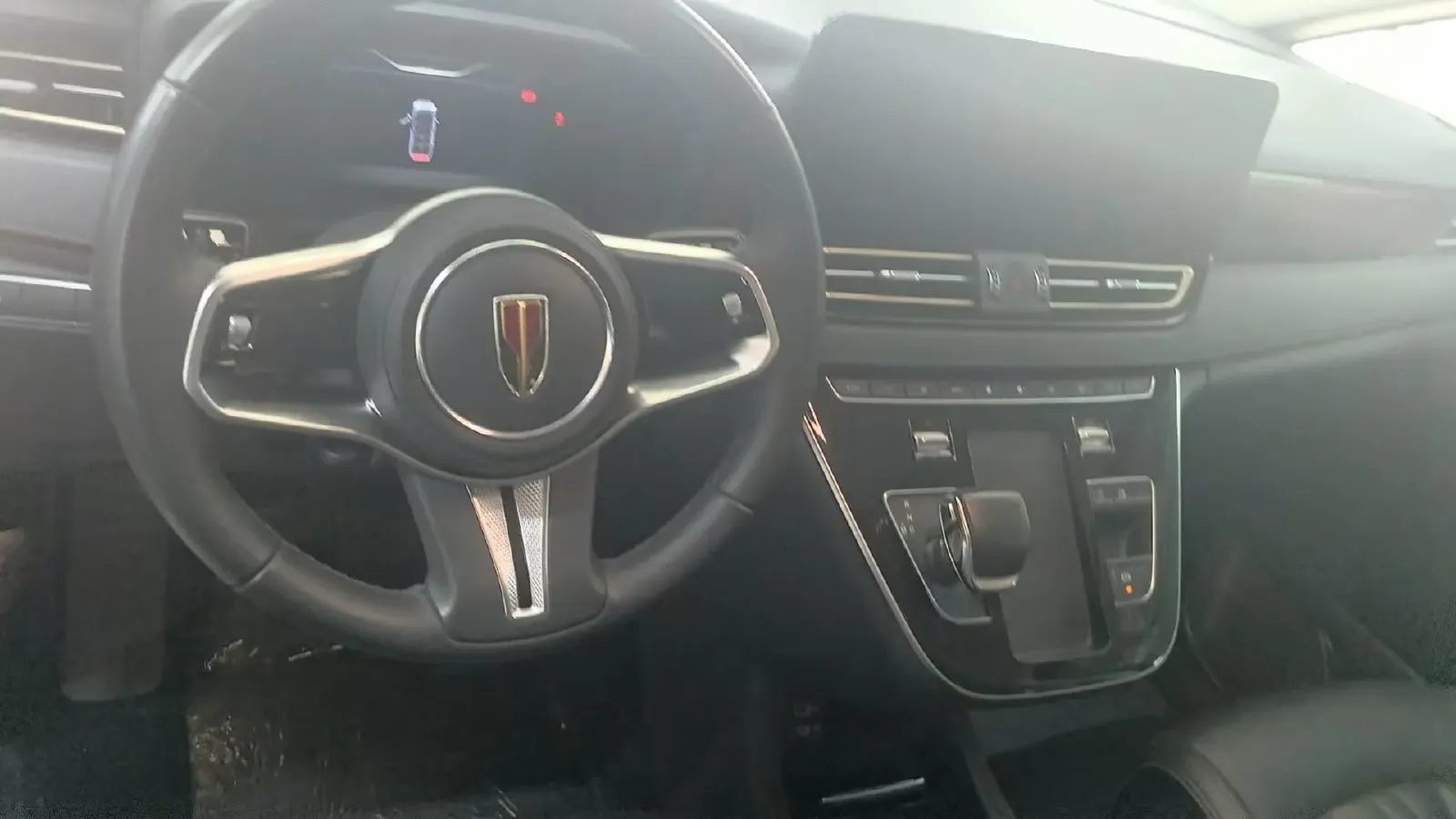 2023 HongQi HQ9 2.0T 252HP L4 8AT,autocango,china used car exporter,china ev exporter,chinese used car exporter,chinese used ev exporter