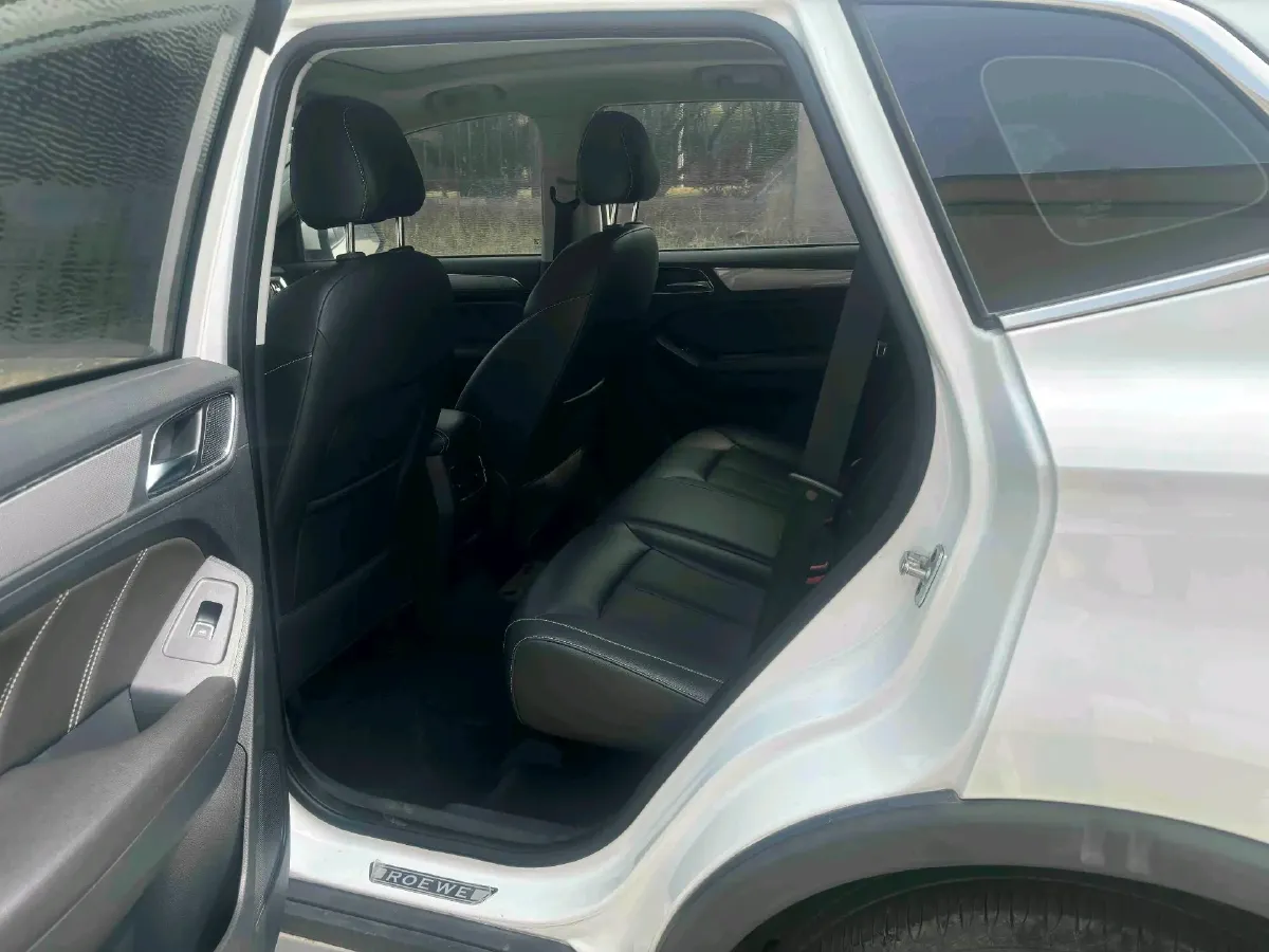 2019 Roewe i6 1.5T 169HP L4 7DCT,autocango,china used car exporter,china ev exporter,chinese used car exporter,chinese used ev exporter