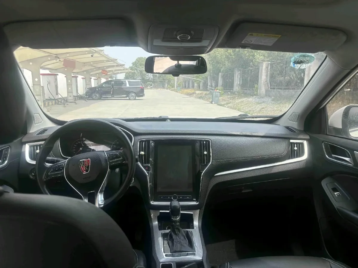 2019 Roewe i6 1.5T 169HP L4 7DCT,autocango,china used car exporter,china ev exporter,chinese used car exporter,chinese used ev exporter