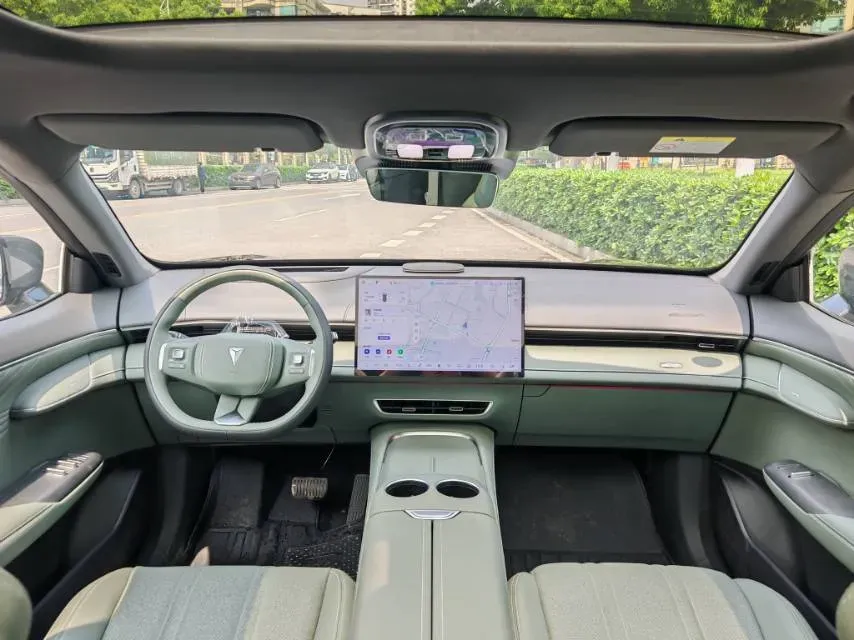 2025 Deepal S07 BEV 68.82KWH,autocango,china used car exporter,china ev exporter,chinese used car exporter,chinese used ev exporter