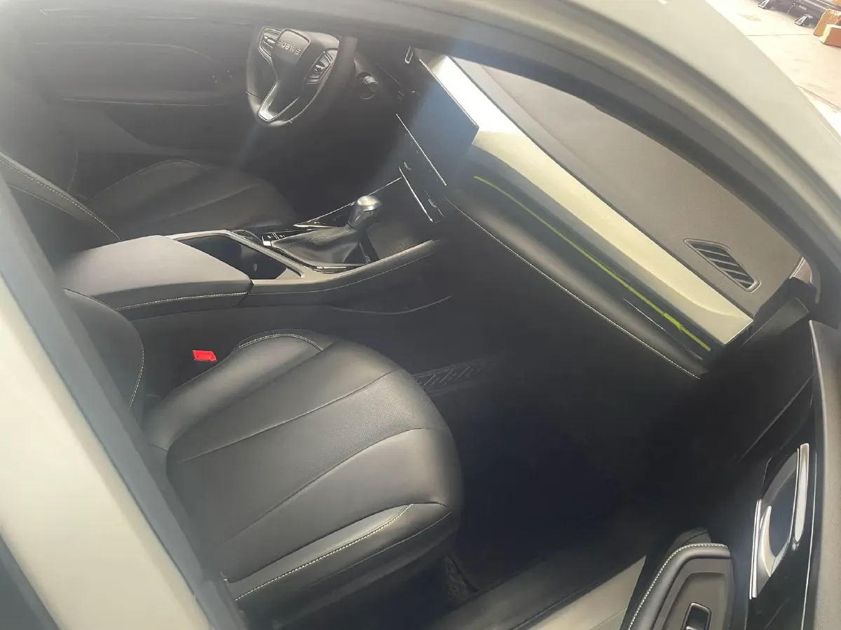 2021 Roewe i5 1.5L 120HP L4 CVT,autocango,china used car exporter,china ev exporter,chinese used car exporter,chinese used ev exporter