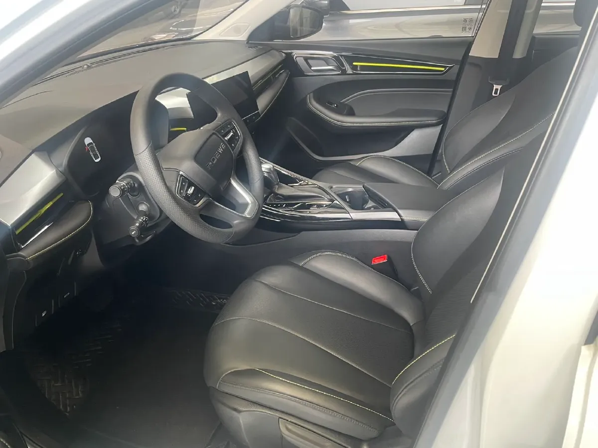 2021 Roewe i5 1.5L 120HP L4 CVT,autocango,china used car exporter,china ev exporter,chinese used car exporter,chinese used ev exporter