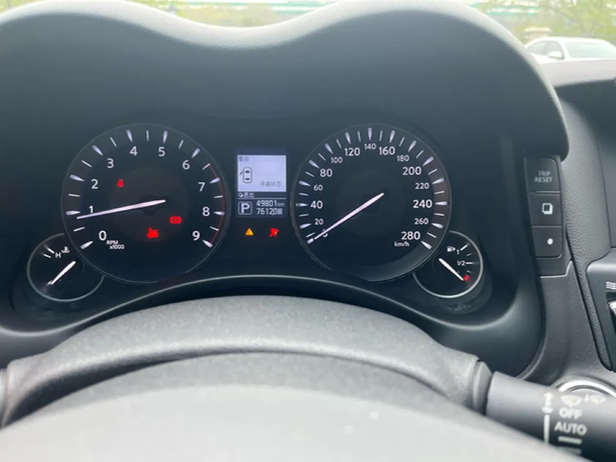 2019 Infiniti Q70 2.0T 211HP L4 7AT,autocango,china used car exporter,china ev exporter,chinese used car exporter,chinese used ev exporter