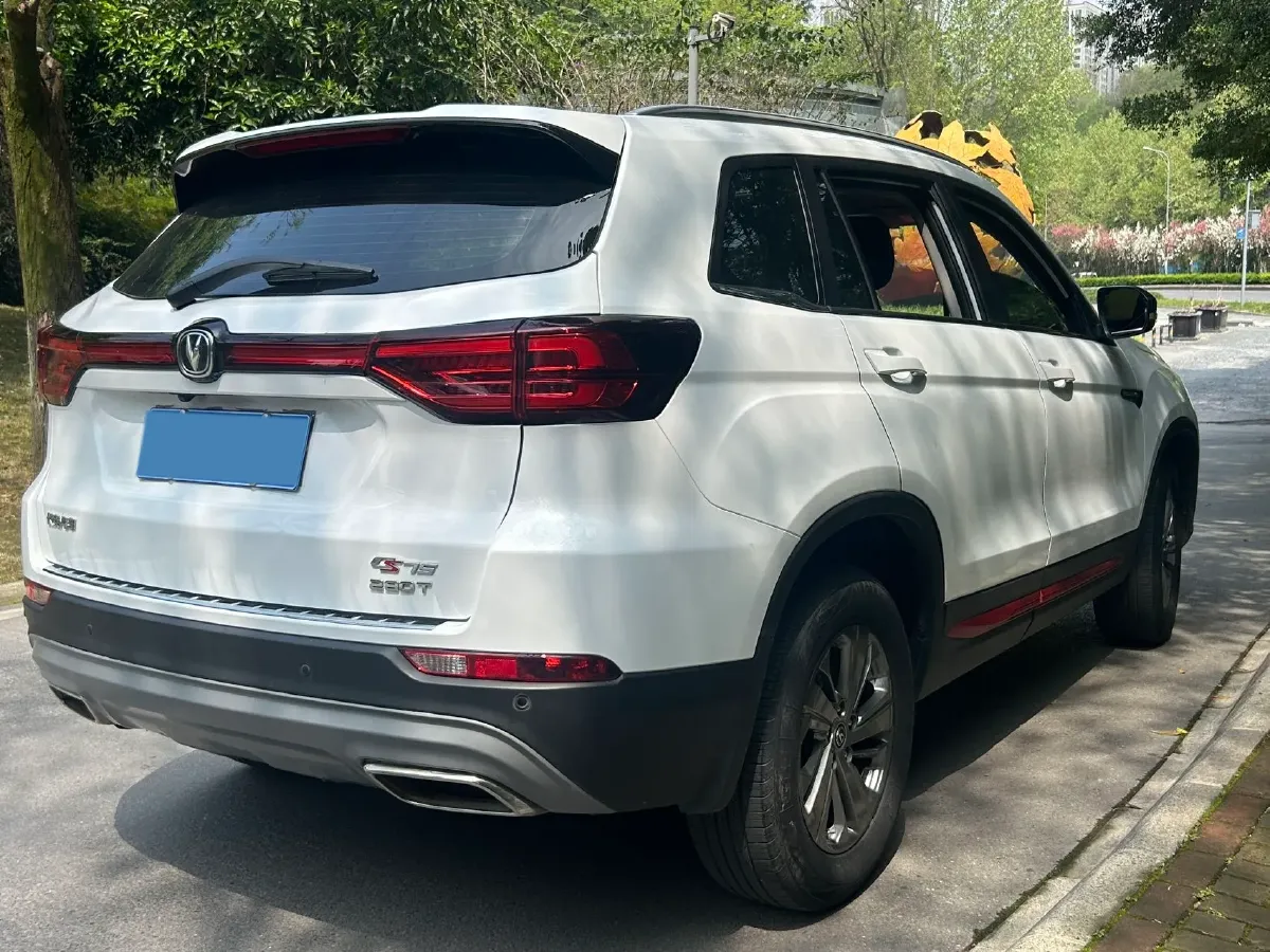 2021 ChangAn CS75 1.5T 178HP L4 7DCT,autocango,china used car exporter,china ev exporter,chinese used car exporter,chinese used ev exporter