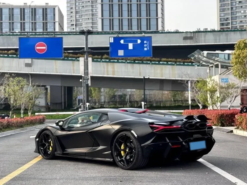 2023 Lamborghini Revuelto 6.5L 826HP V12 8DCT PHEV 3.8KWH,autocango,china used car exporter,china ev exporter,chinese used car exporter,chinese used ev exporter