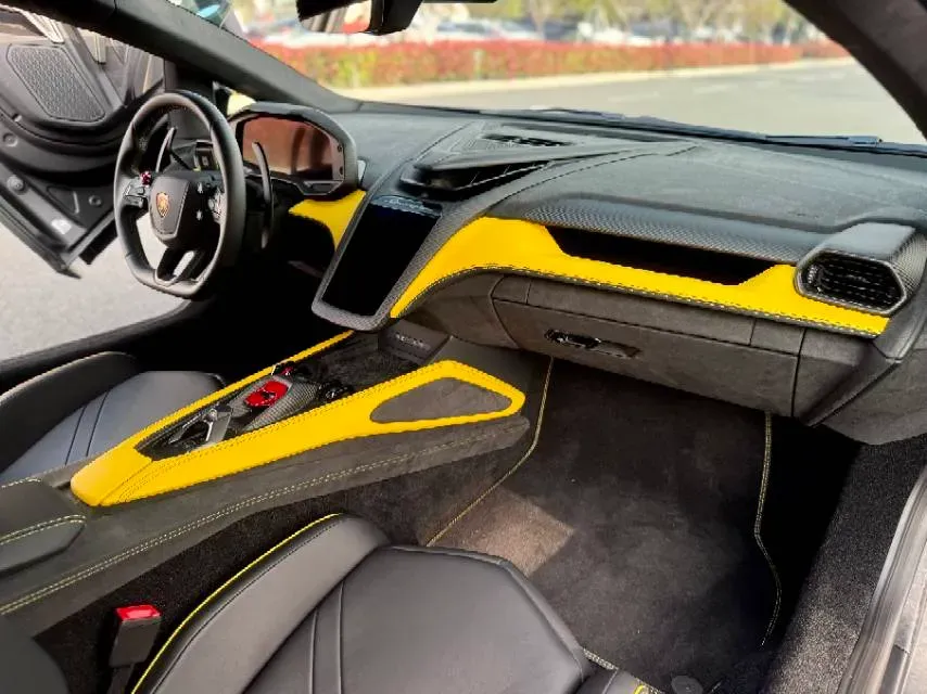 2023 Lamborghini Revuelto 6.5L 826HP V12 8DCT PHEV 3.8KWH,autocango,china used car exporter,china ev exporter,chinese used car exporter,chinese used ev exporter