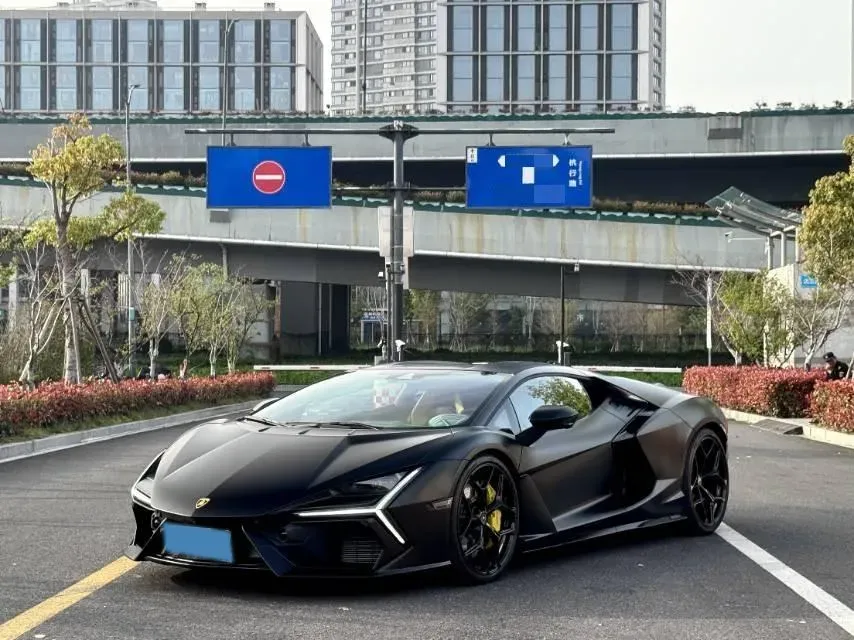 2023 Lamborghini Revuelto 6.5L 826HP V12 8DCT PHEV 3.8KWH,autocango,china used car exporter,china ev exporter,chinese used car exporter,chinese used ev exporter