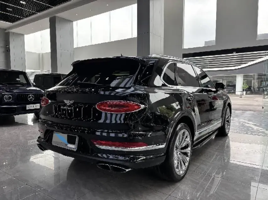 2022 Bentley Bentayga 4.0T 550HP V8 8AT,autocango,china used car exporter,china ev exporter,chinese used car exporter,chinese used ev exporter