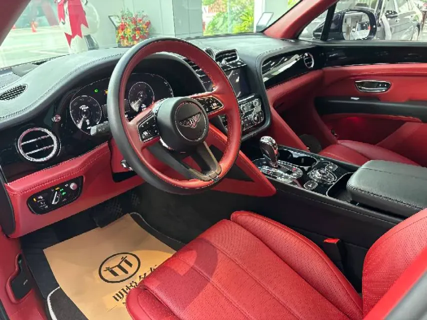 2022 Bentley Bentayga 4.0T 550HP V8 8AT,autocango,china used car exporter,china ev exporter,chinese used car exporter,chinese used ev exporter