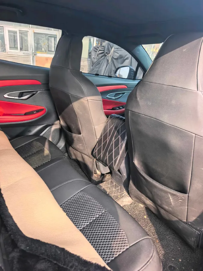 2020 ChangAn UNI-T 1.5T 180HP L4 7DCT,autocango,china used car exporter,china ev exporter,chinese used car exporter,chinese used ev exporter