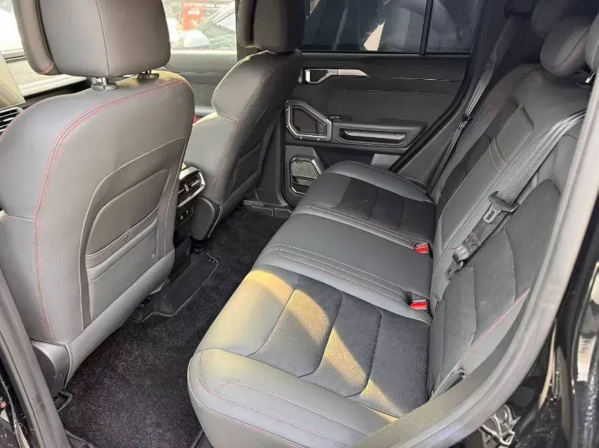 2024 Jetour Traveller 2.0T 254HP L4 7DCT,autocango,china used car exporter,china ev exporter,chinese used car exporter,chinese used ev exporter