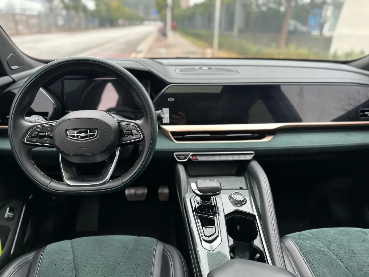 2021 Geely Monjaro 2.0T 238HP L4 8AT,autocango,china used car exporter,china ev exporter,chinese used car exporter,chinese used ev exporter