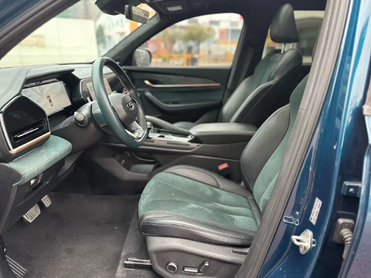 2021 Geely Monjaro 2.0T 238HP L4 8AT,autocango,china used car exporter,china ev exporter,chinese used car exporter,chinese used ev exporter