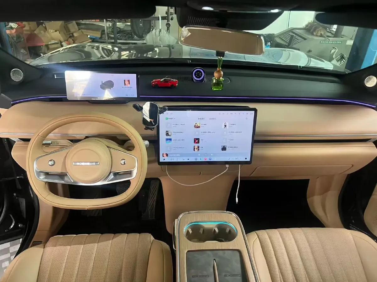 2025 Exceed Sterra ET REEV 156HP REEV,autocango,china used car exporter,china ev exporter,chinese used car exporter,chinese used ev exporter