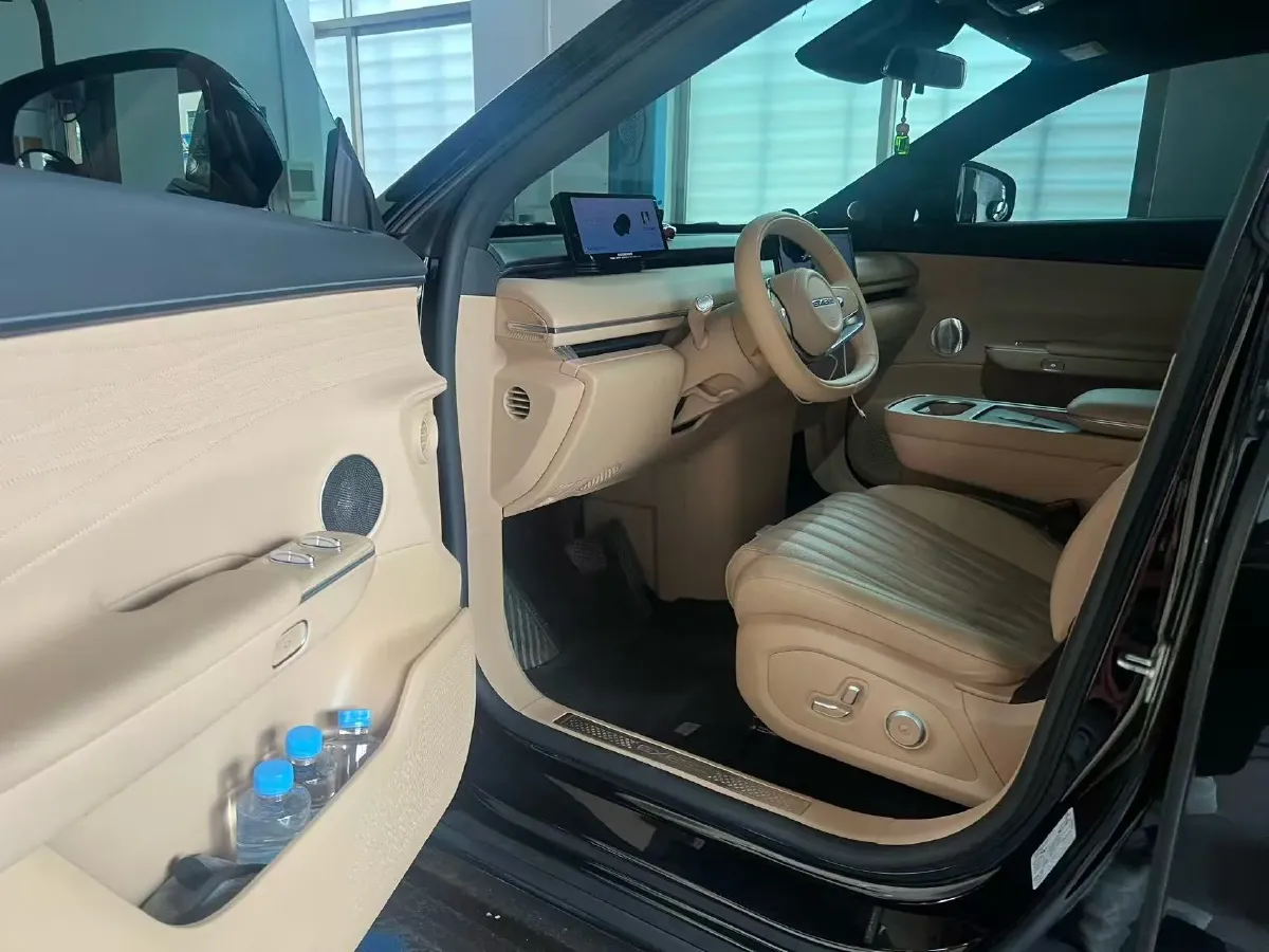 2025 Exceed Sterra ET REEV 156HP REEV,autocango,china used car exporter,china ev exporter,chinese used car exporter,chinese used ev exporter