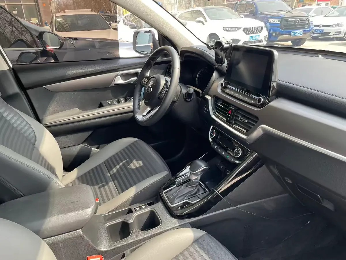 2019 Kia Sportage R 2.0L 160HP L4 6AT,autocango,china used car exporter,china ev exporter,chinese used car exporter,chinese used ev exporter