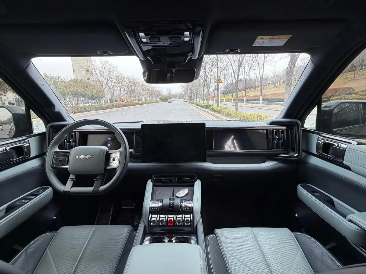 2025 FangChengBao Bao 5 1.5T 194HP L4 E-CVT PHEV 31.8KWH,autocango,china used car exporter,china ev exporter,chinese used car exporter,chinese used ev exporter