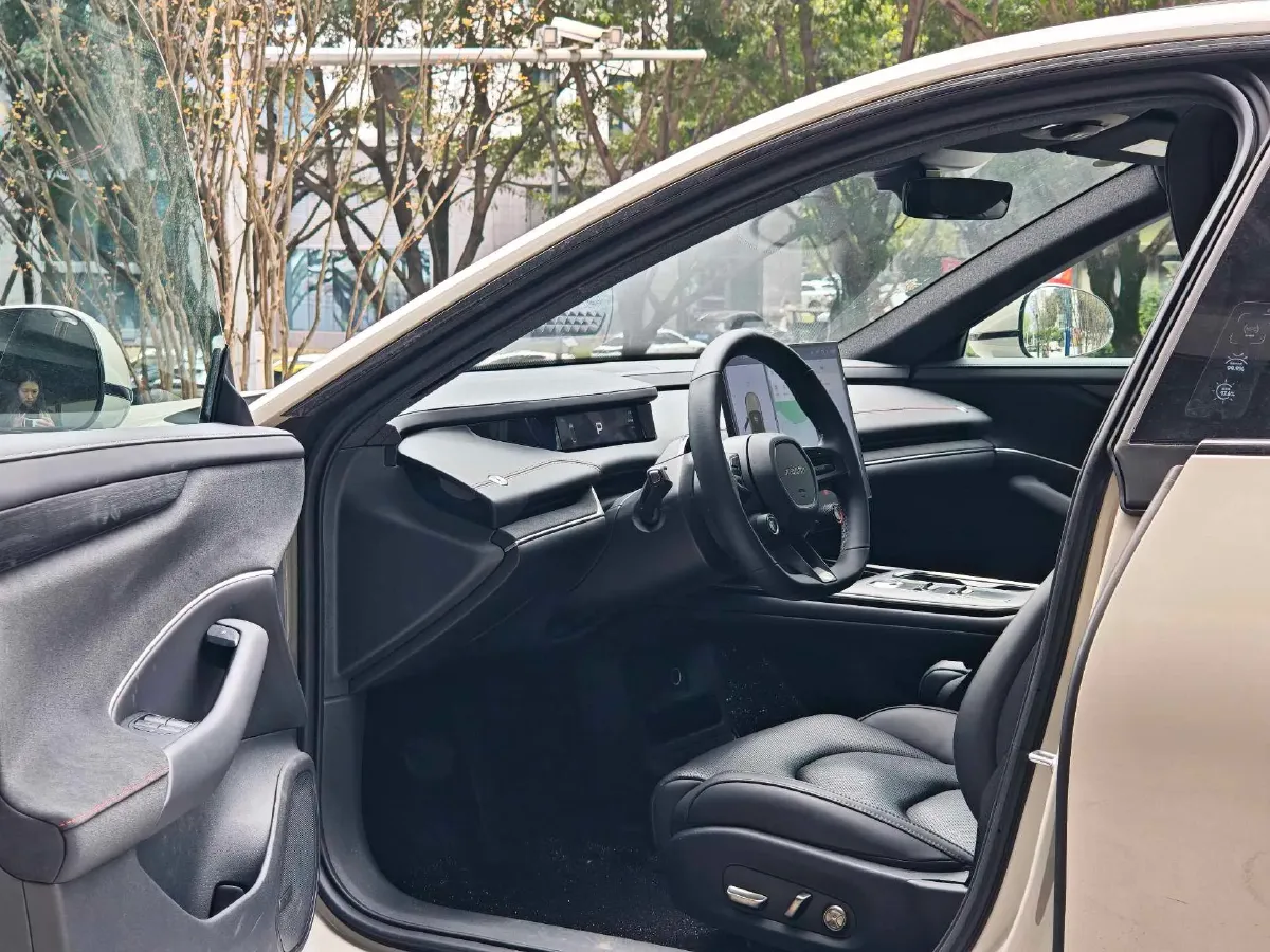 2024 MI SU7 BEV 73.6KWH,autocango,china used car exporter,china ev exporter,chinese used car exporter,chinese used ev exporter