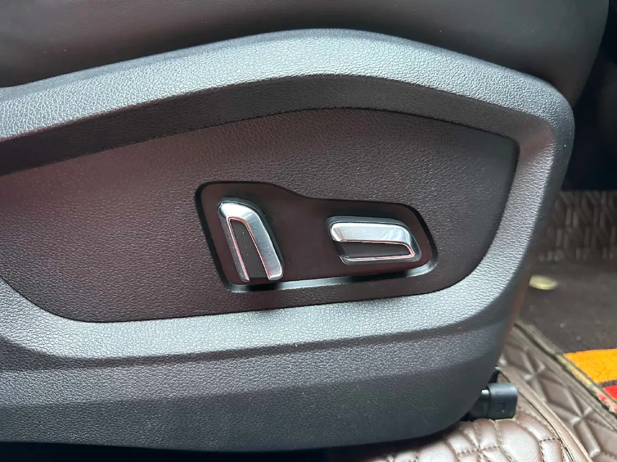 2021 Chery Tiggo 8 1.6T 197HP L4 7DCT,autocango,china used car exporter,china ev exporter,chinese used car exporter,chinese used ev exporter