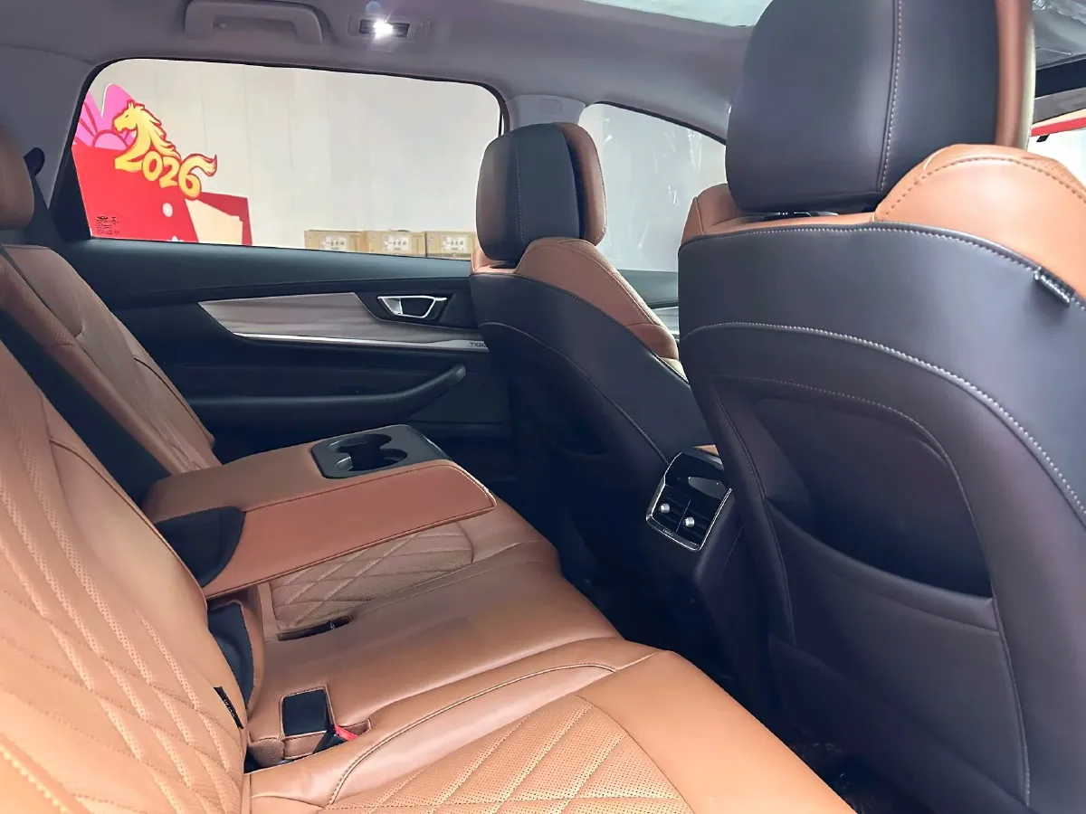 2021 Chery Tiggo 8 1.6T 197HP L4 7DCT,autocango,china used car exporter,china ev exporter,chinese used car exporter,chinese used ev exporter