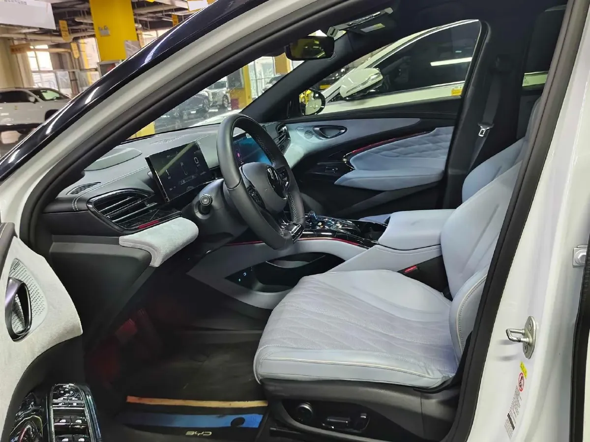 2022 AITO AITO M5 Range Extended 125HP REEV 40KWH,autocango,china used car exporter,china ev exporter,chinese used car exporter,chinese used ev exporter