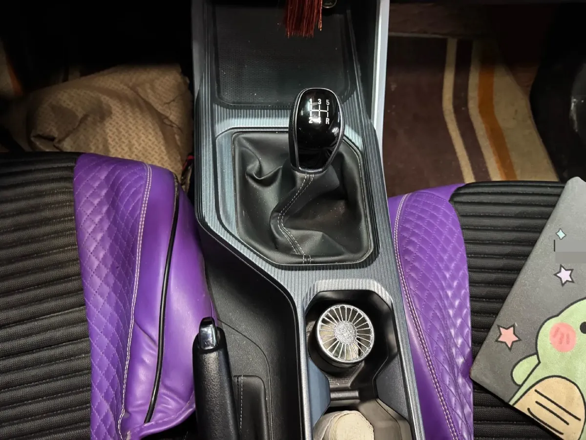 2025 Geely Emgrand 1.5L 127HP L4 5MT,autocango,china used car exporter,china ev exporter,chinese used car exporter,chinese used ev exporter