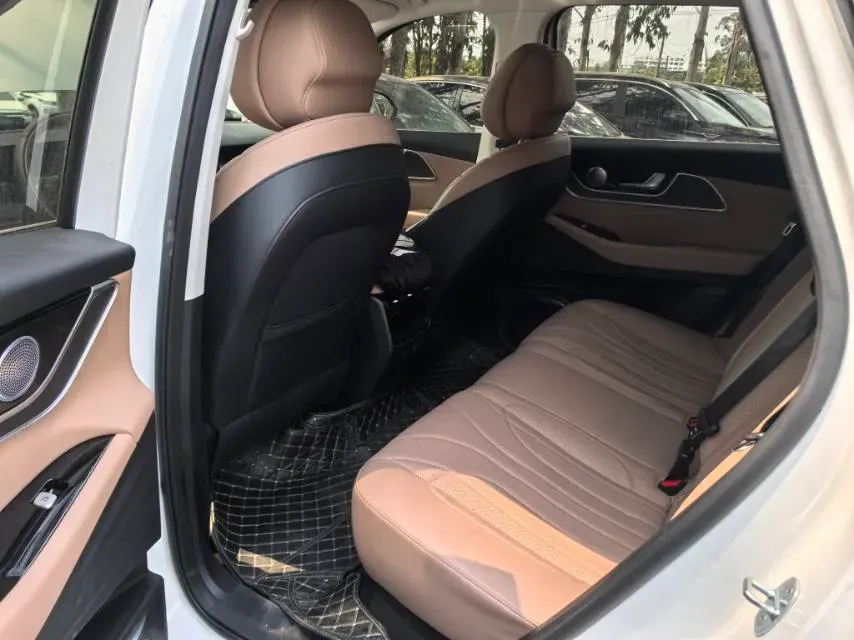 2024 Chery Tiggo8L 2.0T 254HP L4 8AT,autocango,china used car exporter,china ev exporter,chinese used car exporter,chinese used ev exporter