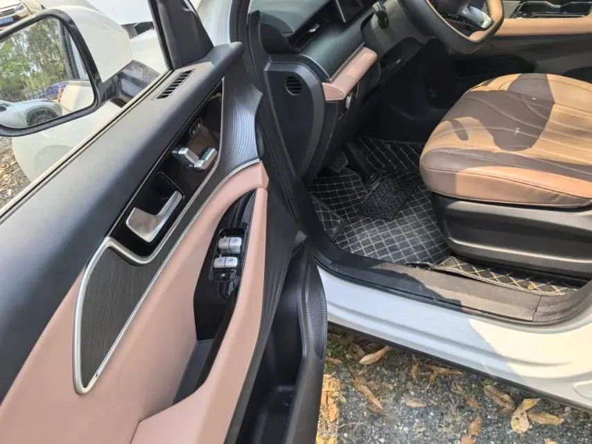 2024 Chery Tiggo8L 2.0T 254HP L4 8AT,autocango,china used car exporter,china ev exporter,chinese used car exporter,chinese used ev exporter