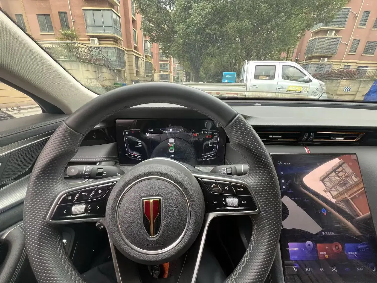 2023 HongQi H5 2.0T 224HP L4 8AT,autocango,china used car exporter,china ev exporter,chinese used car exporter,chinese used ev exporter