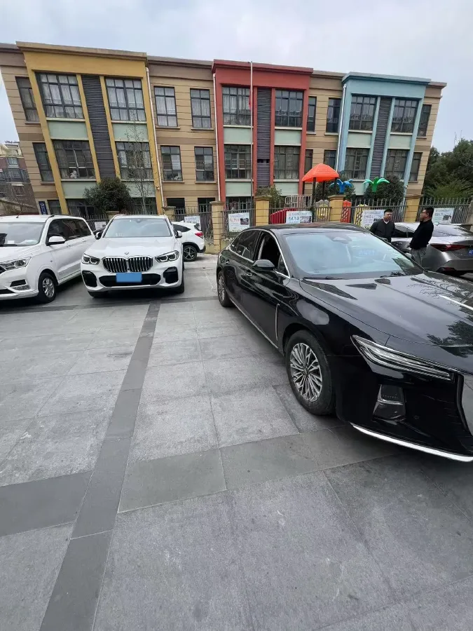 2023 HongQi H5 2.0T 224HP L4 8AT,autocango,china used car exporter,china ev exporter,chinese used car exporter,chinese used ev exporter