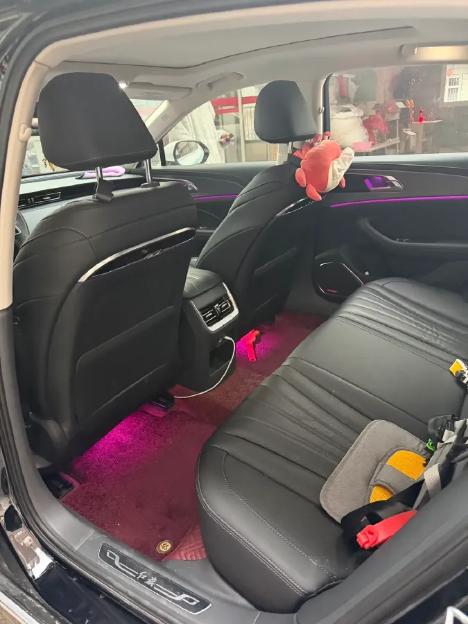 2022 HongQi H5 1.8T 197HP L4 6AT,autocango,china used car exporter,china ev exporter,chinese used car exporter,chinese used ev exporter