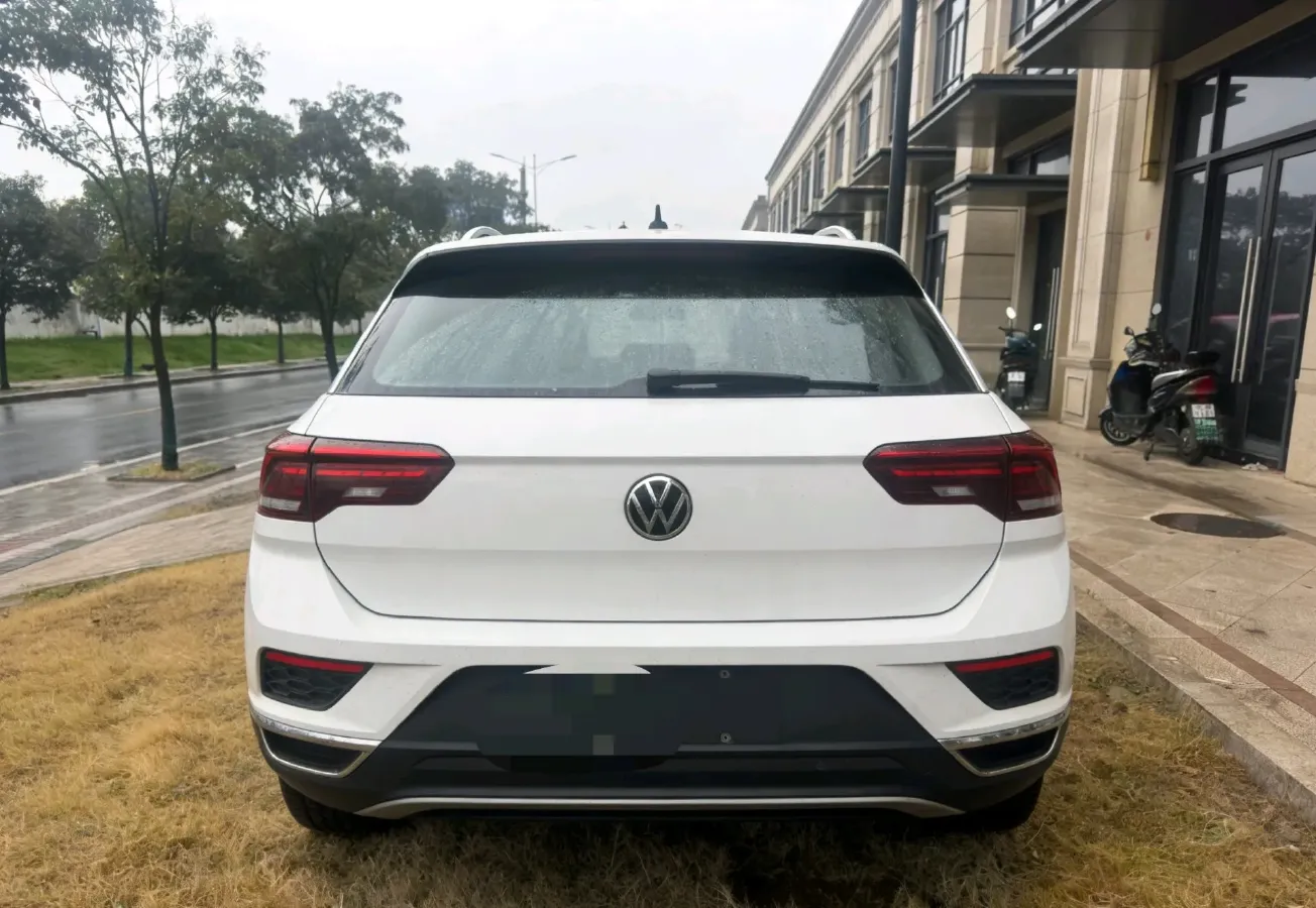 2022 Volkswagen T-Roc 1.4T 150HP L4 7DCT,autocango,china used car exporter,china ev exporter,chinese used car exporter,chinese used ev exporter